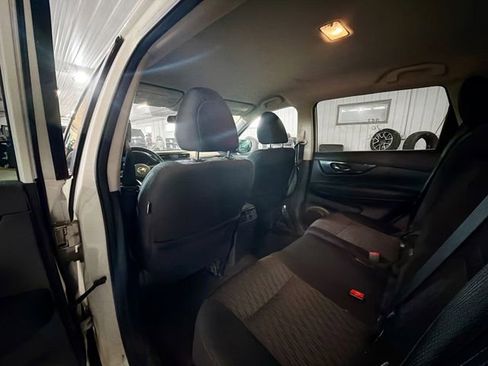 Used 2020 Nissan Rogue S AWD/4WD image 9