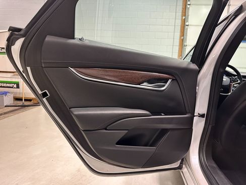 Used 2017 Cadillac XTS Premium Luxury image 23