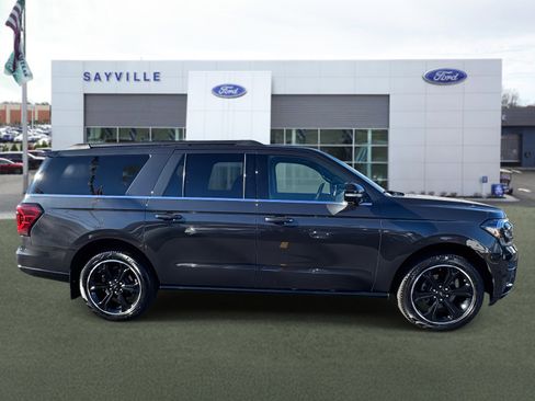 Used 2024 Ford Expedition Max Limited image 6