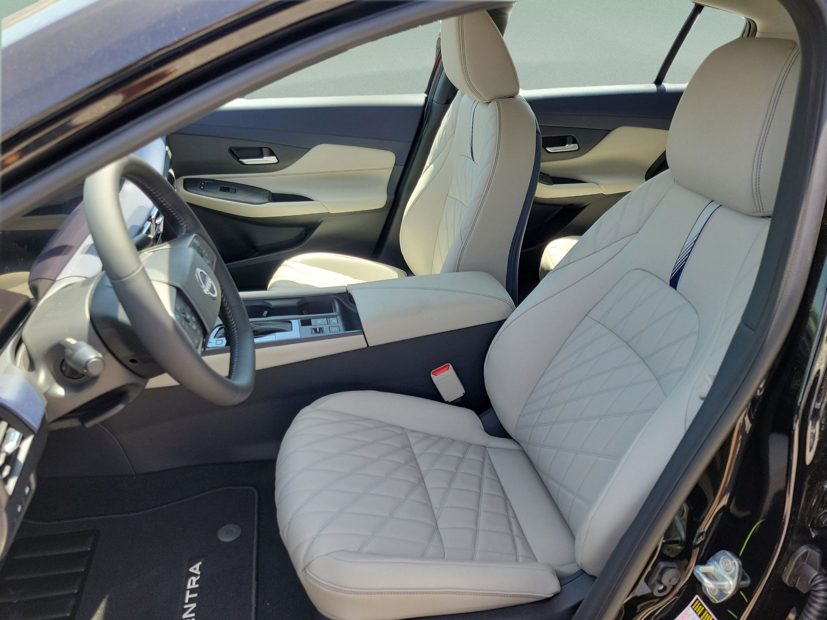 Used 2026 Nissan Sentra SL w/ Floor Mat Package FWD image 17