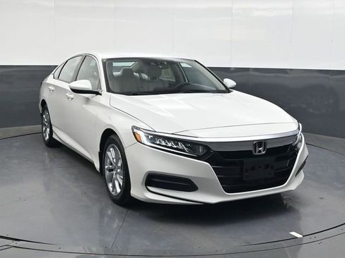 Used 2019 Honda Accord LX image 2