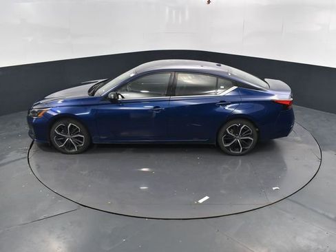 Used 2023 Nissan Altima 2.5 SR image 37