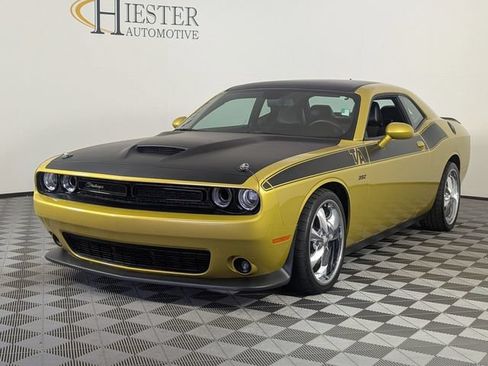 Used 2021 Dodge Challenger R/T Scat Pack w/ T/A Package RWD image 4
