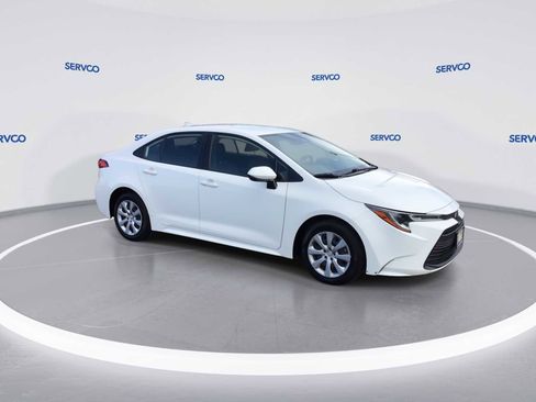 Used 2024 Toyota Corolla LE FWD image 2