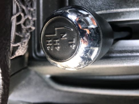 Used 2018 Jeep Wrangler Unlimited Sport S AWD/4WD image 16