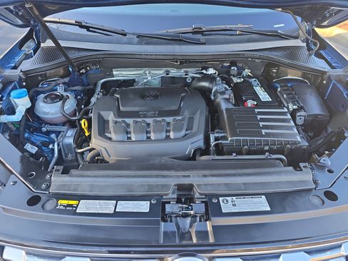 Used 2018 Volkswagen Tiguan SE image 29