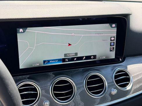 Used 2021 Mercedes-Benz E 350 4MATIC Sedan image 24