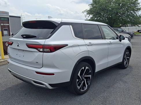 Used 2024 Mitsubishi Outlander SE AWD/4WD image 5
