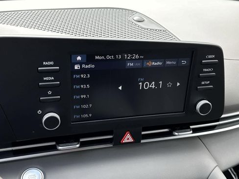 Certified 2025 Hyundai Elantra Sport image 16