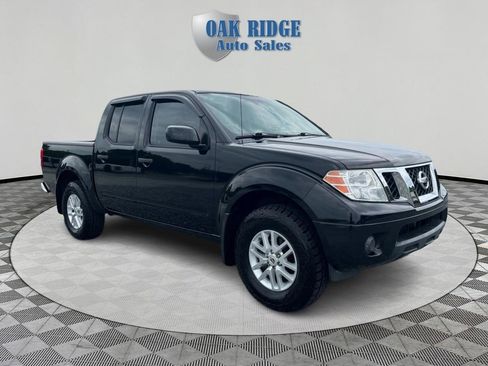 Used 2017 Nissan Frontier SV AWD/4WD image 3