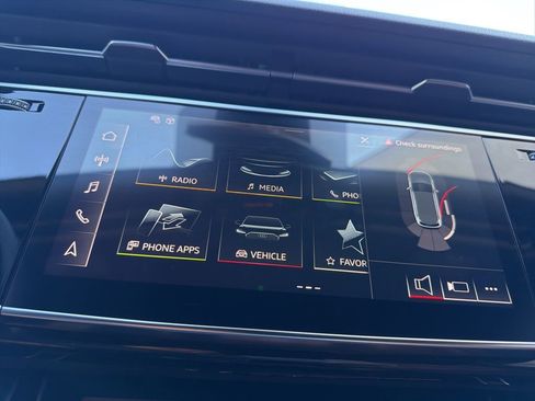 Used 2023 Audi Q7 2.0T Premium w/ Convenience Package image 39