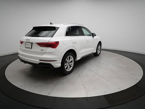 Used 2025 Audi Q3 2.0T Premium image 36