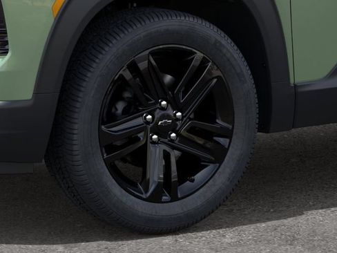 Used 2026 Chevrolet TrailBlazer LT w/ Midnight Edition FWD image 9