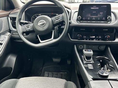 Used 2022 Nissan Rogue SV AWD/4WD image 23