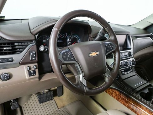 Used 2017 Chevrolet Tahoe Premier RWD image 4