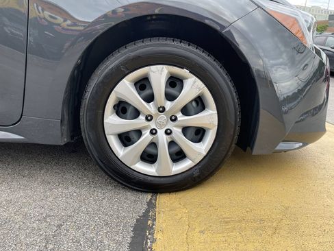 Certified 2025 Toyota Corolla LE AWD/4WD image 11