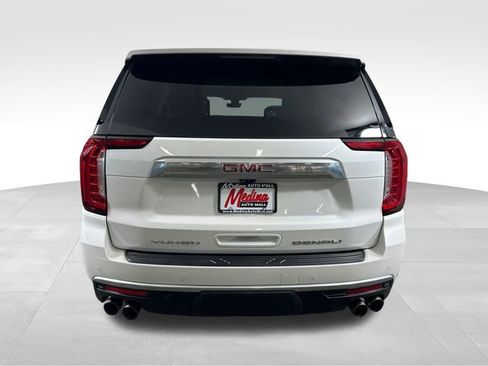 Used 2021 GMC Yukon Denali w/ Denali Premium Package image 6