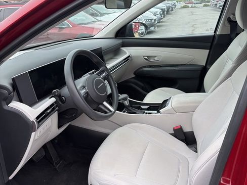 Used 2025 Hyundai Tucson SEL AWD/4WD image 9
