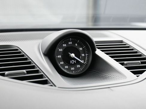 Certified 2024 Porsche Panamera 4 image 20