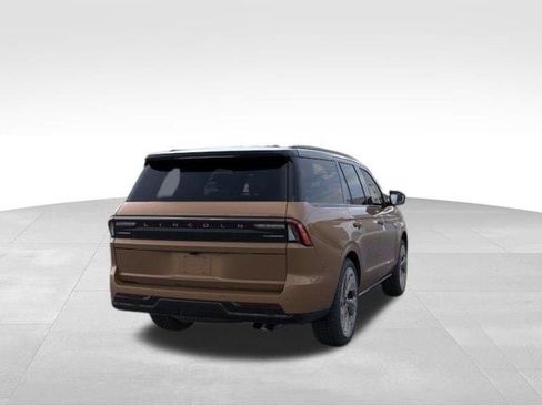 New 2026 Lincoln Navigator Black Label AWD/4WD image 8