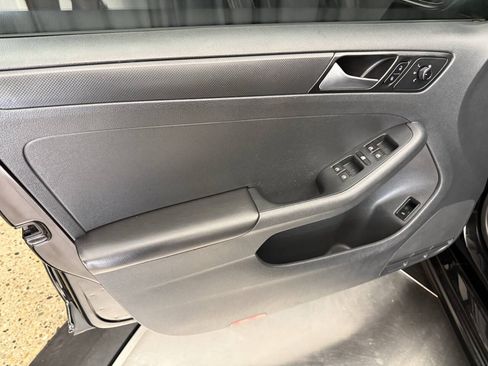 Used 2016 Volkswagen Jetta S FWD image 15