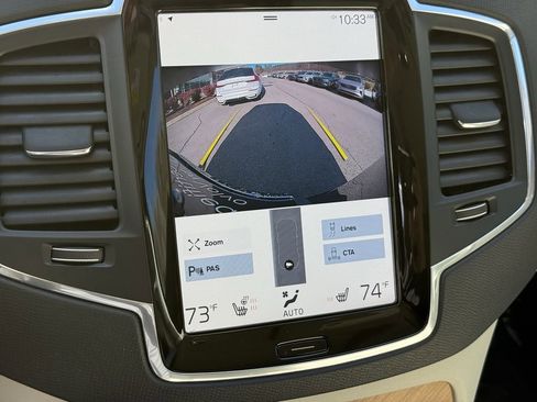 Certified 2022 Volvo XC90 T6 Momentum w/ Climate Package image 26