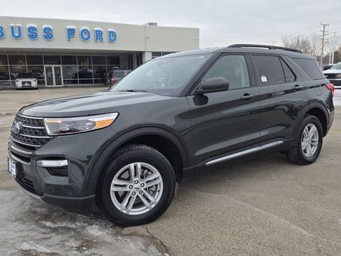 Used 2023 Ford Explorer XLT w/ Equipment Group 202A image 2