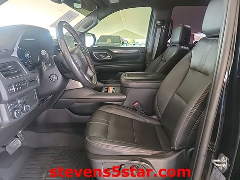 Used 2022 Chevrolet Tahoe RST w/ Luxury Package AWD/4WD image 2