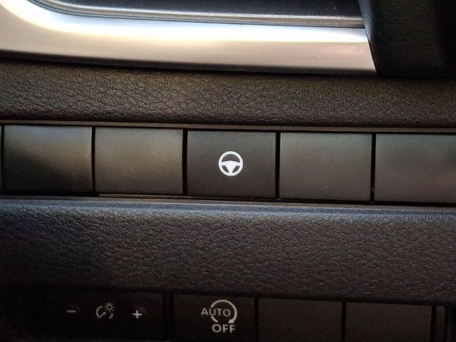 Used 2023 Nissan Rogue SV AWD/4WD image 25