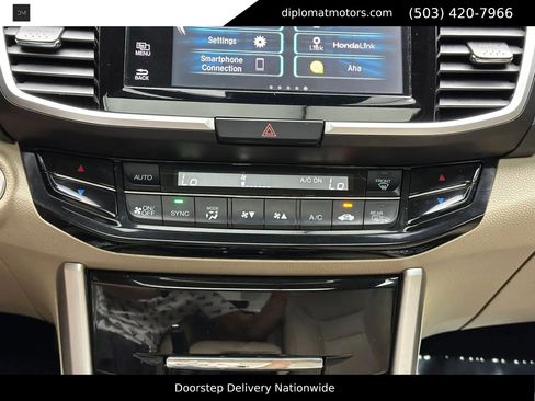 Used 2017 Honda Accord Touring image 38