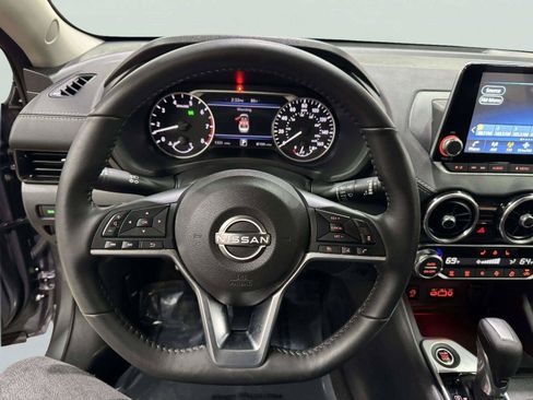 Used 2025 Nissan Sentra SV w/ All-Weather Package FWD image 16