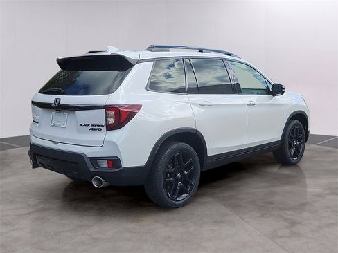 Certified 2024 Honda Passport Black Edition image 4