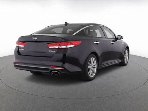 Used 2017 Kia Optima LX FWD image 8