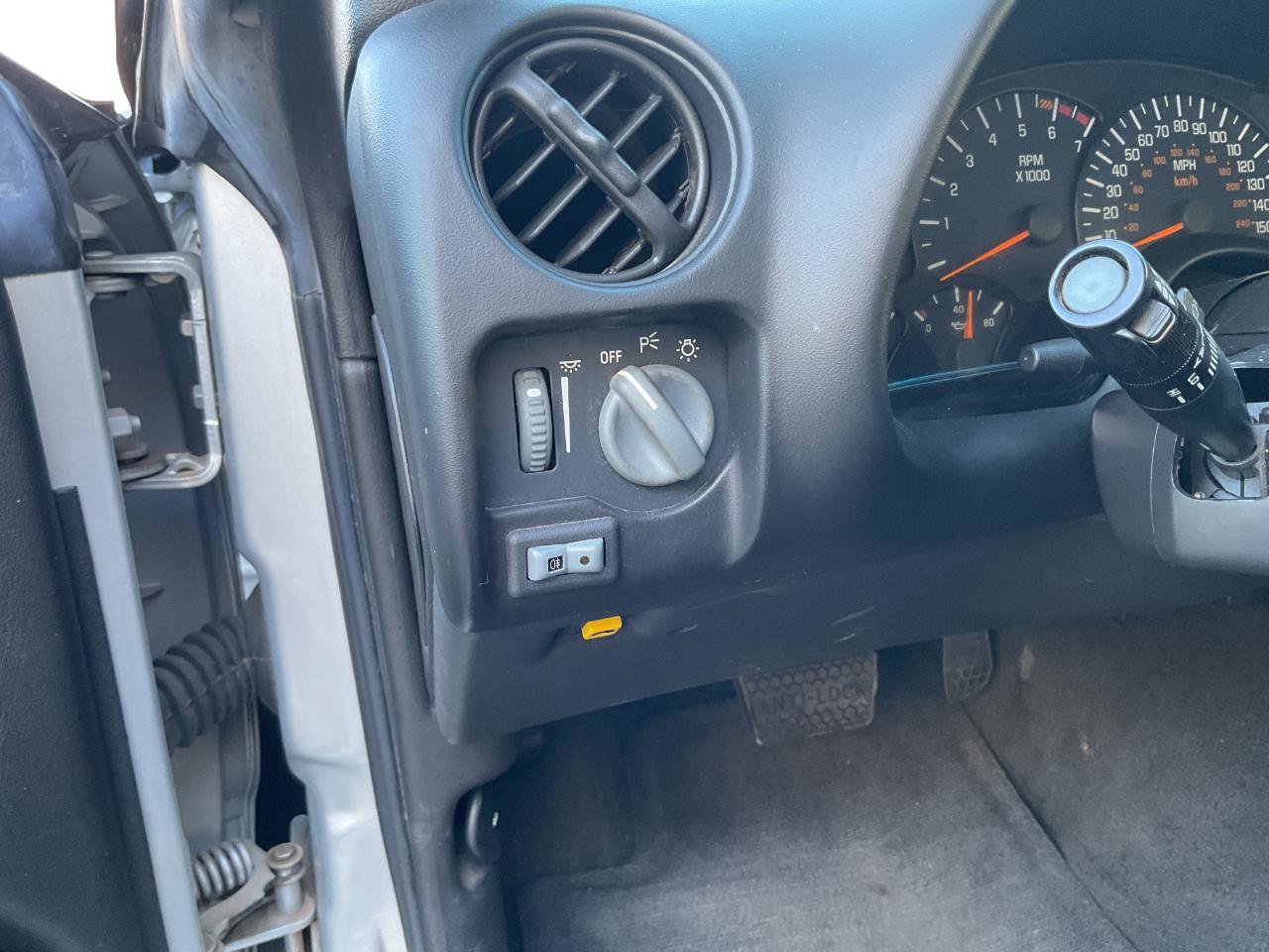 Used 2002 Pontiac Firebird Trans Am RWD image 33