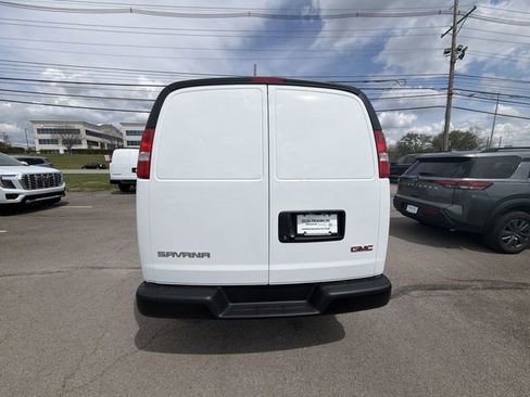 New 2026 GMC Savana 2500 image 7