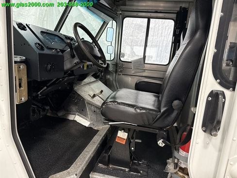 Used 2016 Ford E-350 and Econoline 350 Super Duty w/ A/C Prep Package image 3