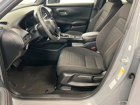 Used 2025 Honda HR-V Sport image 17