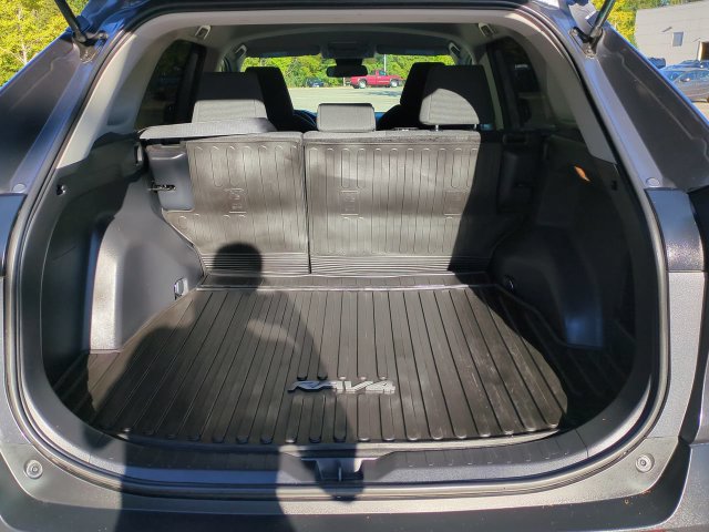 Used 2021 Toyota RAV4 LE AWD/4WD image 13