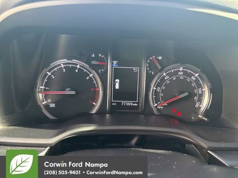 Used 2020 Toyota 4Runner TRD Off-Road Premium image 12