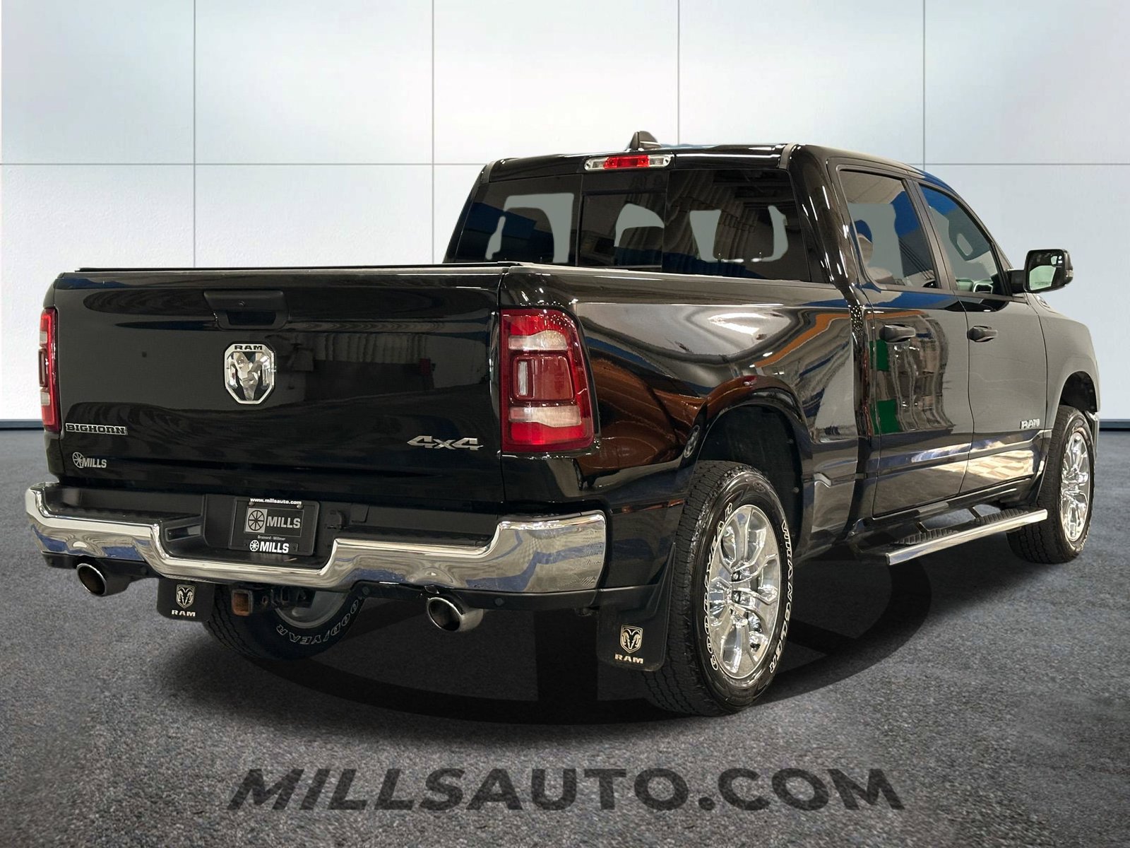 Used 2023 RAM 1500 Big Horn AWD/4WD image 8