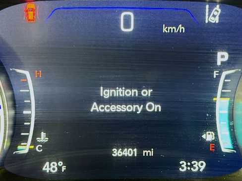 Used 2024 Chrysler Pacifica Touring-L image 19