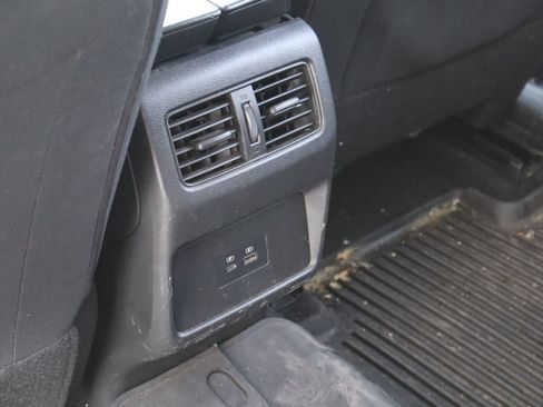 Used 2023 Nissan Rogue SV FWD image 18