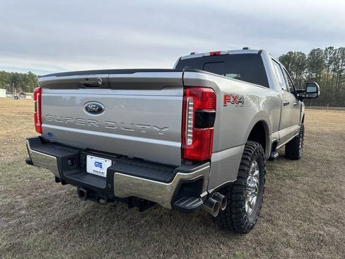 Used 2023 Ford F250 Lariat w/ Lariat Ultimate Package image 5