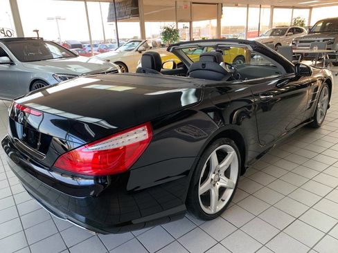 Used 2014 Mercedes-Benz SL 550 image 8