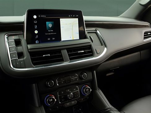 Used 2022 Chevrolet Tahoe Z71 w/ Luxury Package image 14