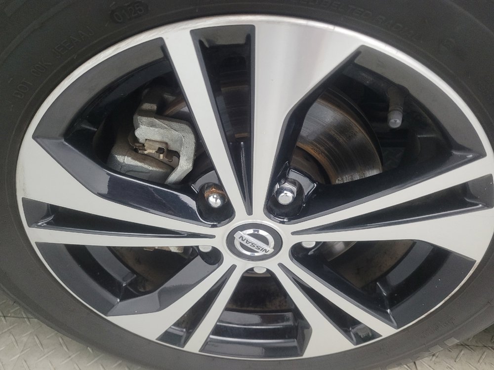 Used 2020 Nissan Sentra SV FWD image 31