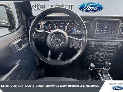 Used 2022 Jeep Wrangler Unlimited Sport image 5