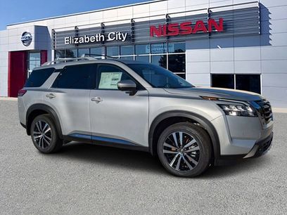 New 2025 Nissan Pathfinder Platinum w/ Cargo Package