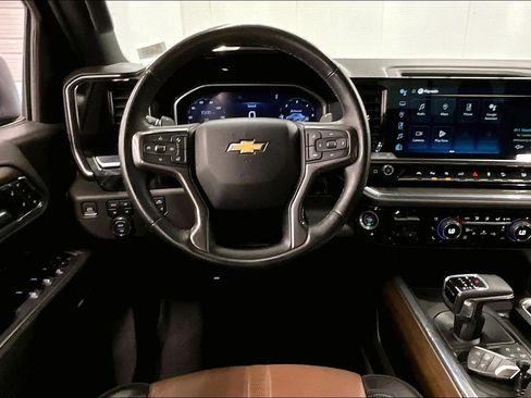 Used 2024 Chevrolet Silverado 1500 High Country w/ LPO, Dark Essentials Package AWD/4WD image 6