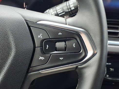 Used 2025 Chevrolet Trax ACTIV w/ Driver Confidence Package image 19